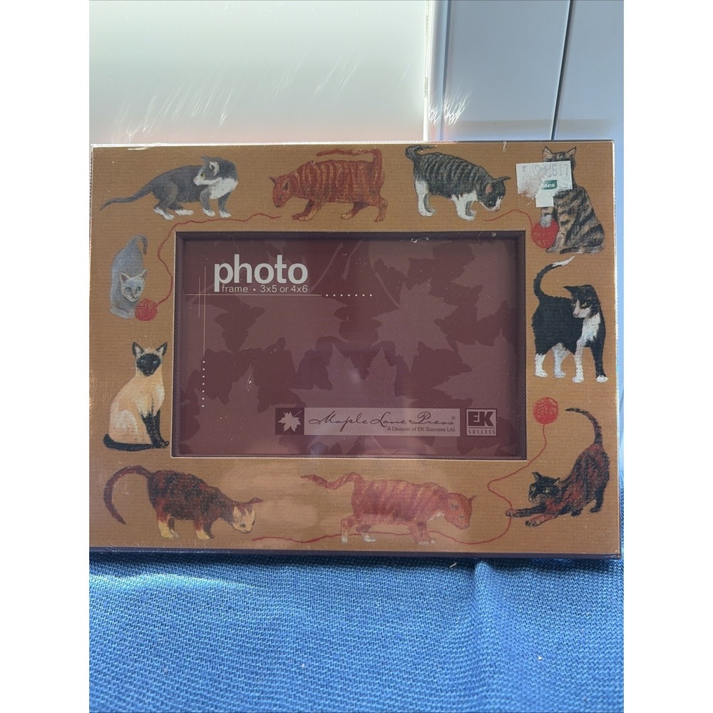 Maple Lane Press Cats 3x5" or 4x6" Paper Photo Frame